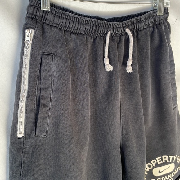 Nike Men's Standard Issue Basketball Athletic Shorts Black/White Size Medium - Picture 7 of 13